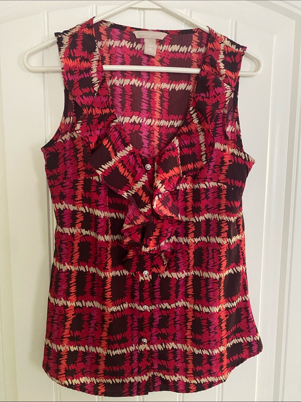 Banana Republic Sleeveless Ruffle Button-Front Sleeveless  Blouse Magenta Plaid